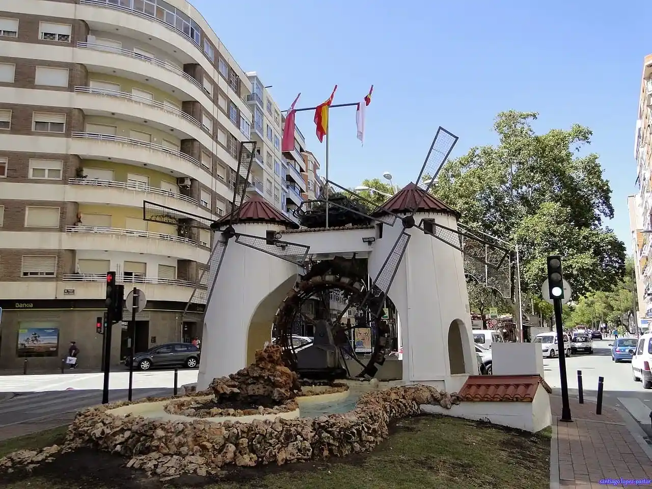 EMPRESA DE MUDANZAS A ALBACETE DESDE BARCELONA: CAMIÓN DE LA SEDA EN LA A-31 RUMBO A LA MANCHA