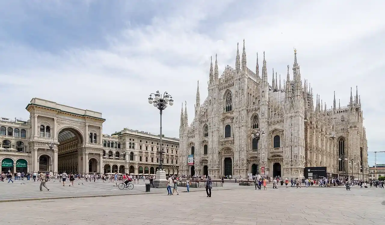 DÉMÉNAGEMENT À MILAN DEPUIS BARCELONE : DUOMO, NAVIGLI ET LE CORRIDOR RIVIERA